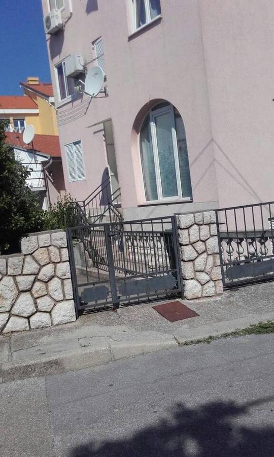 Apartment Jela Selce Kültér fotó